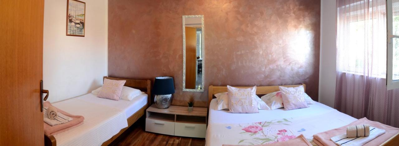 Apartman M&S Biograd Na Moru Exterior foto